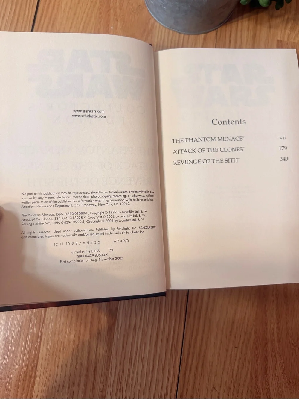 Star Wars Collector's Episodes I, II & III book,a Borders exclusive edition 2005